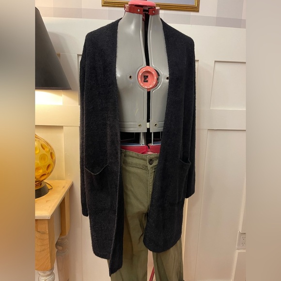 Sweaters - Black Open Front Cardigan Size Small